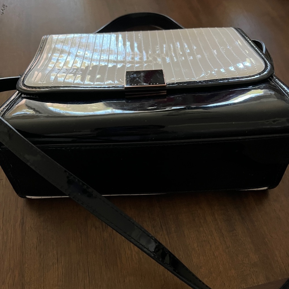 Like New Ted Baker Black & White Crossbody - Picture 6 of 6